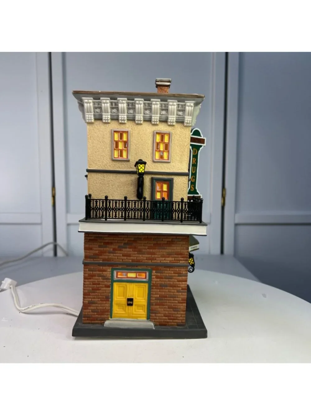 Dept 56 Foster Pharmacy Christmas in the City Lighted Building - 2000 (NO Box)